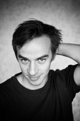 Photo de l'acteur Jeremias Nussbaum. Photographe: Lou Sarda